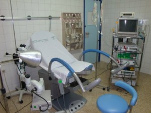 Foto con una sala de ginecología